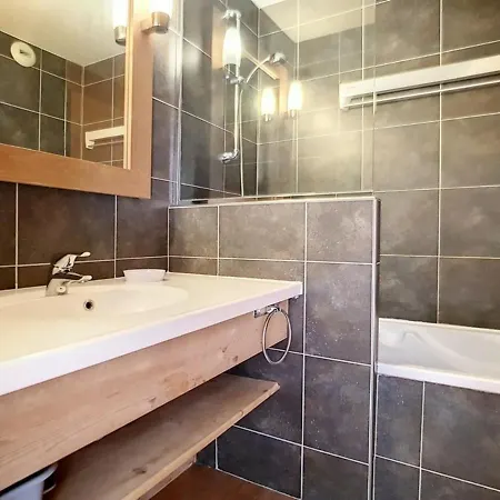 Bel Renove De 62 M², 8 Pers, Pieds Des Pistes, Parking Couvert Inclus - Les Bruyeres - Fr-1-344-345 * Saint-Martin-de-Belleville