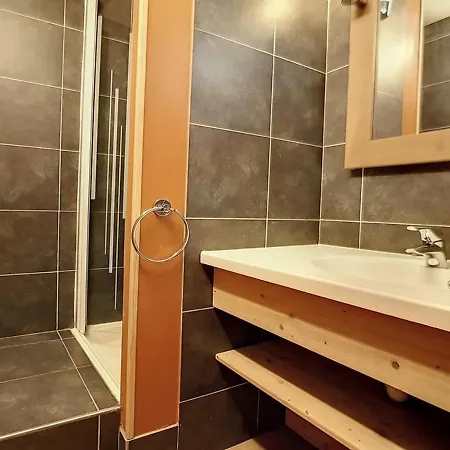 Apartment Bel Renove De 62 M², 8 Pers, Pieds Des Pistes, Parking Couvert Inclus - Les Bruyeres - Fr-1-344-345 Saint-Martin-de-Belleville